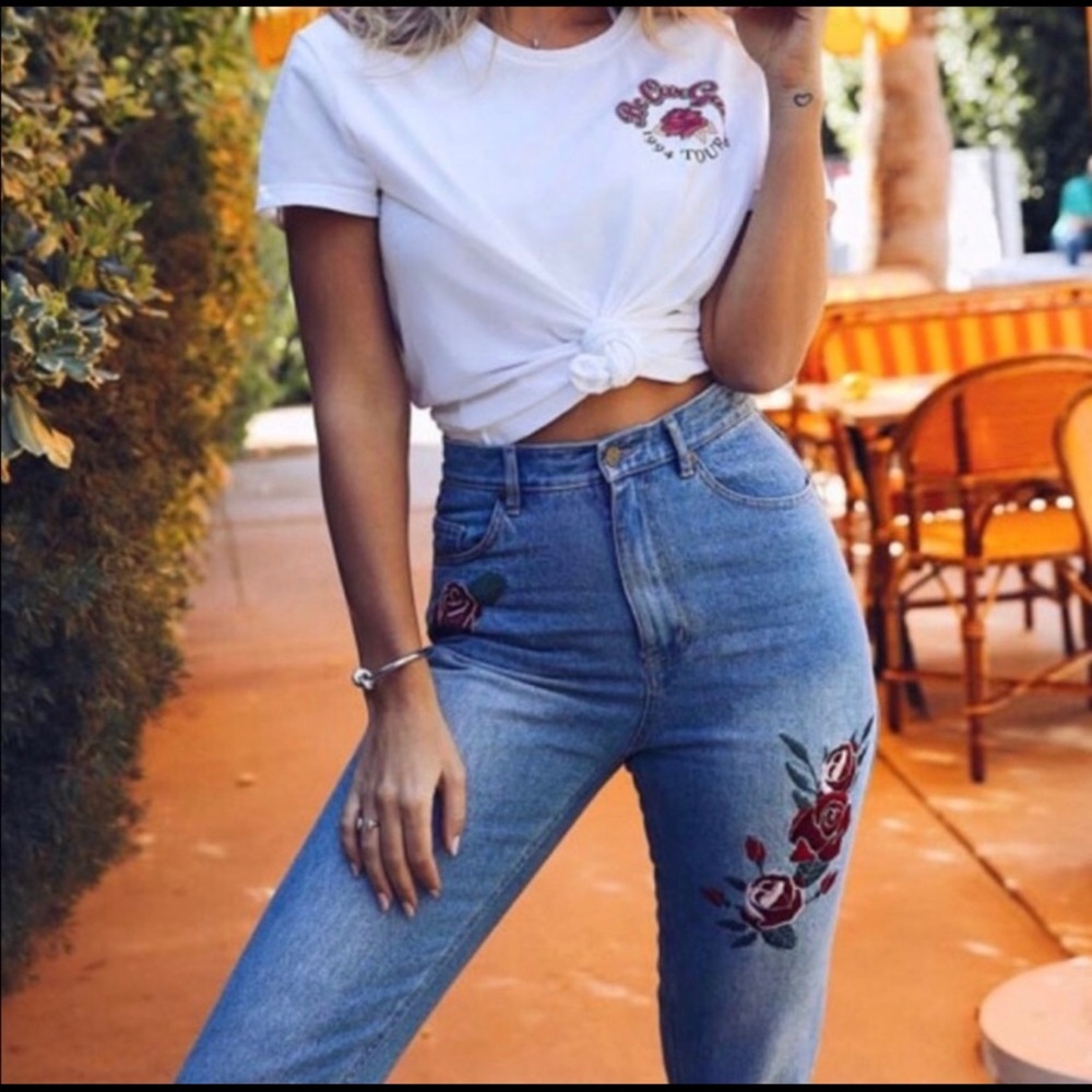 NWT Minkpink Embroidery Jeans